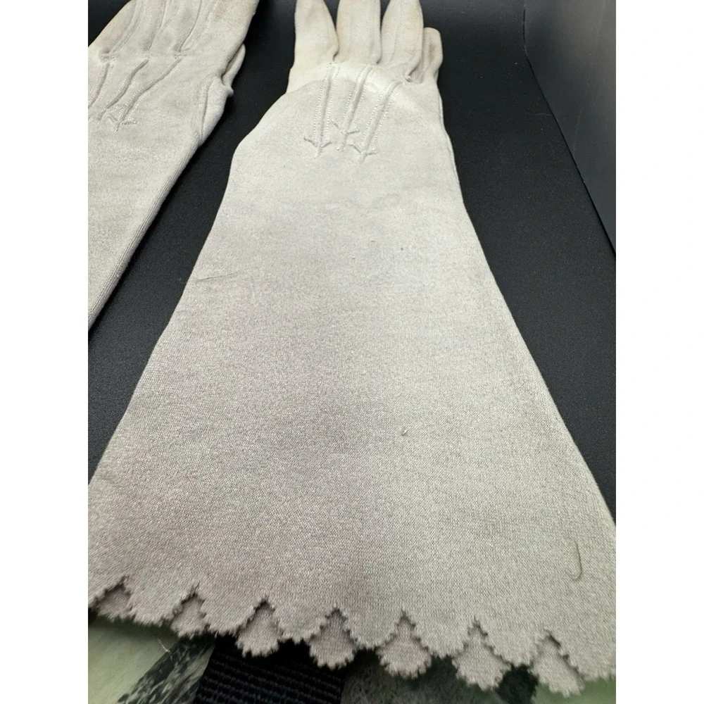 Vintage Van Raatle Suede Gloves - White Size 8 Made‎ In Saxony